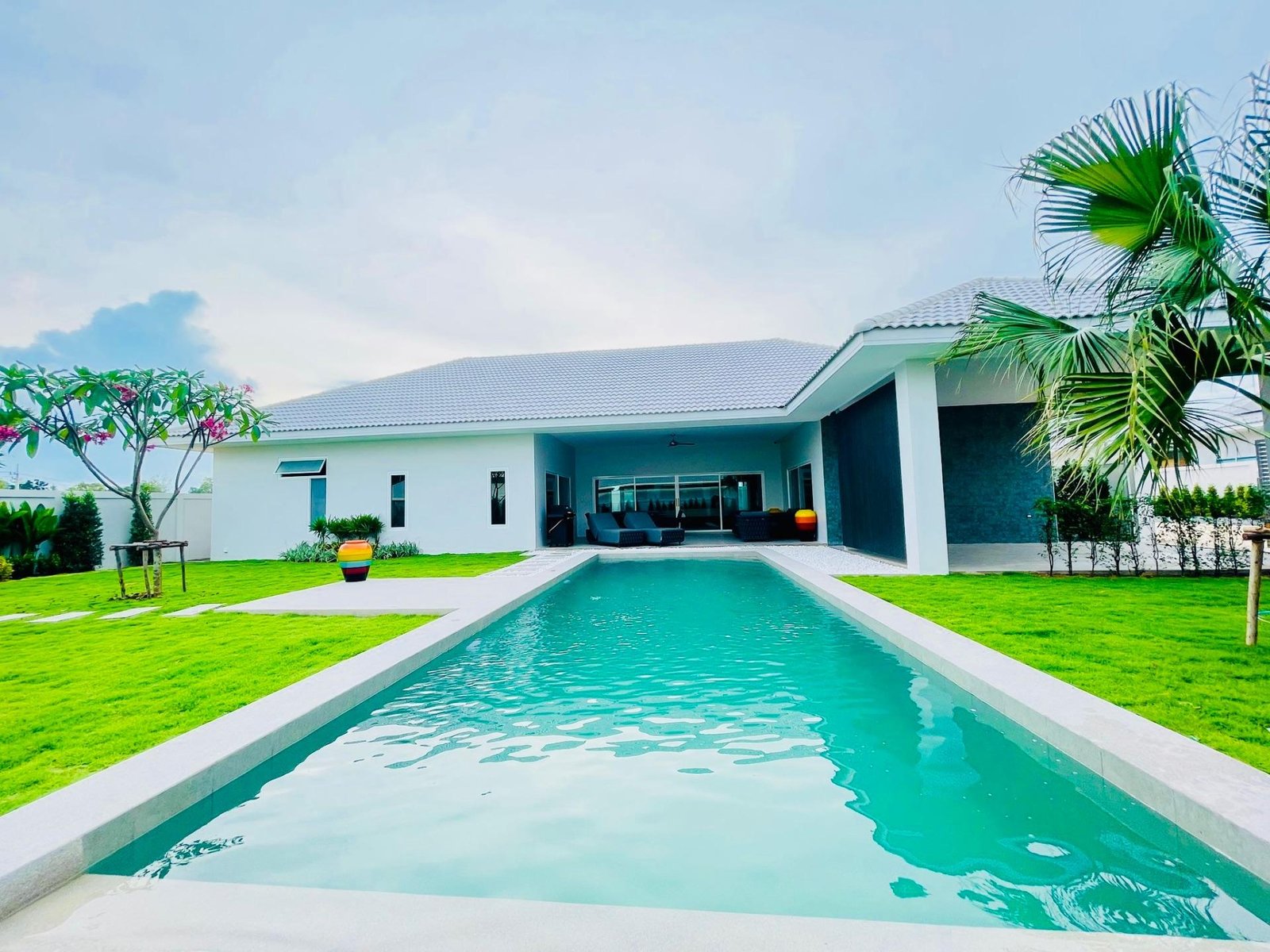 4bed-exterior-CAKjkujK